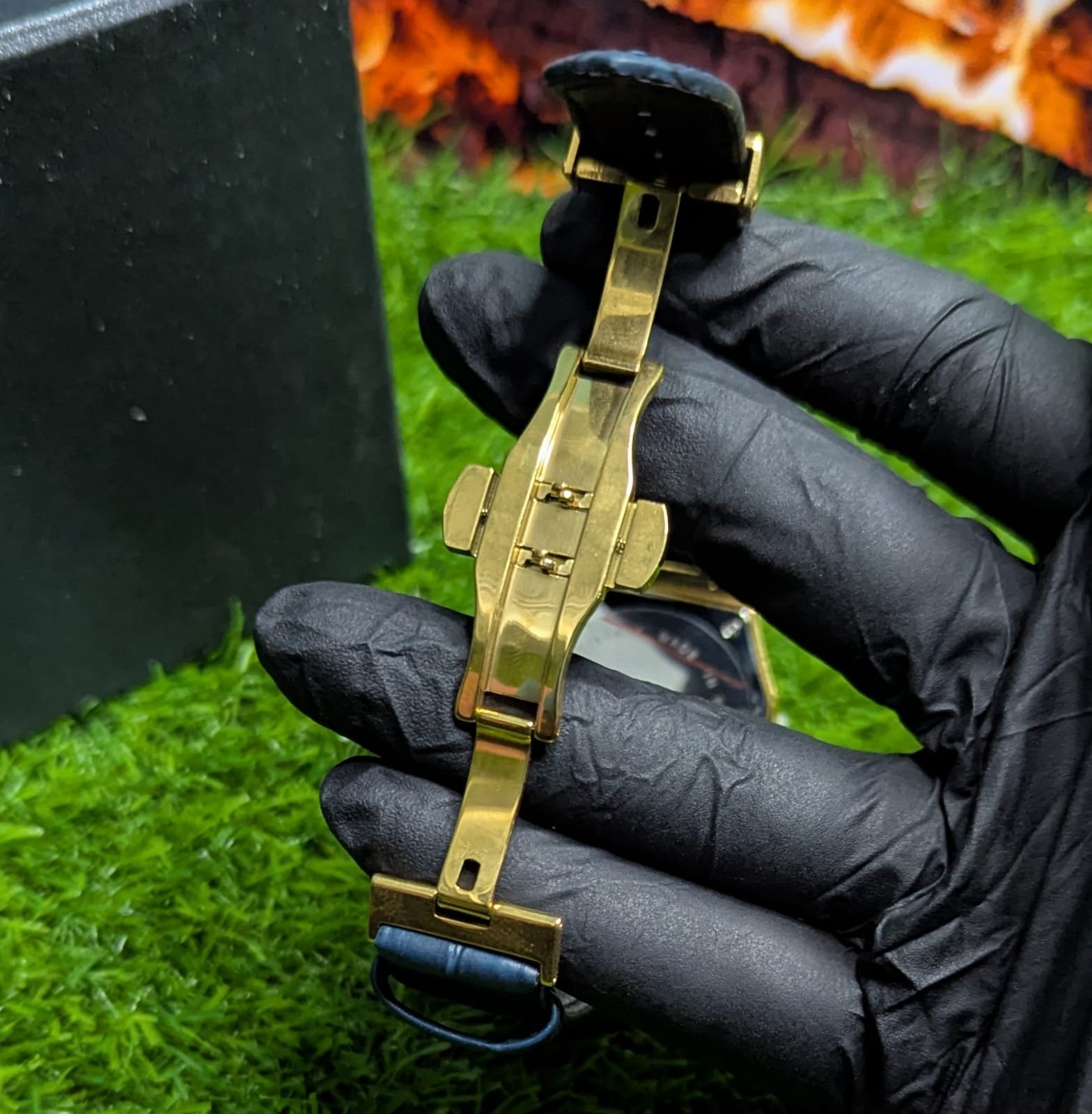 Bestwin Golden dial with leather strap and date just - Image 3