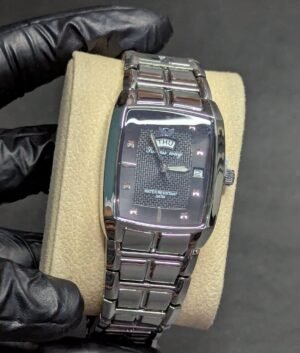Successway L-233 with silver chain and black dial with date and day function