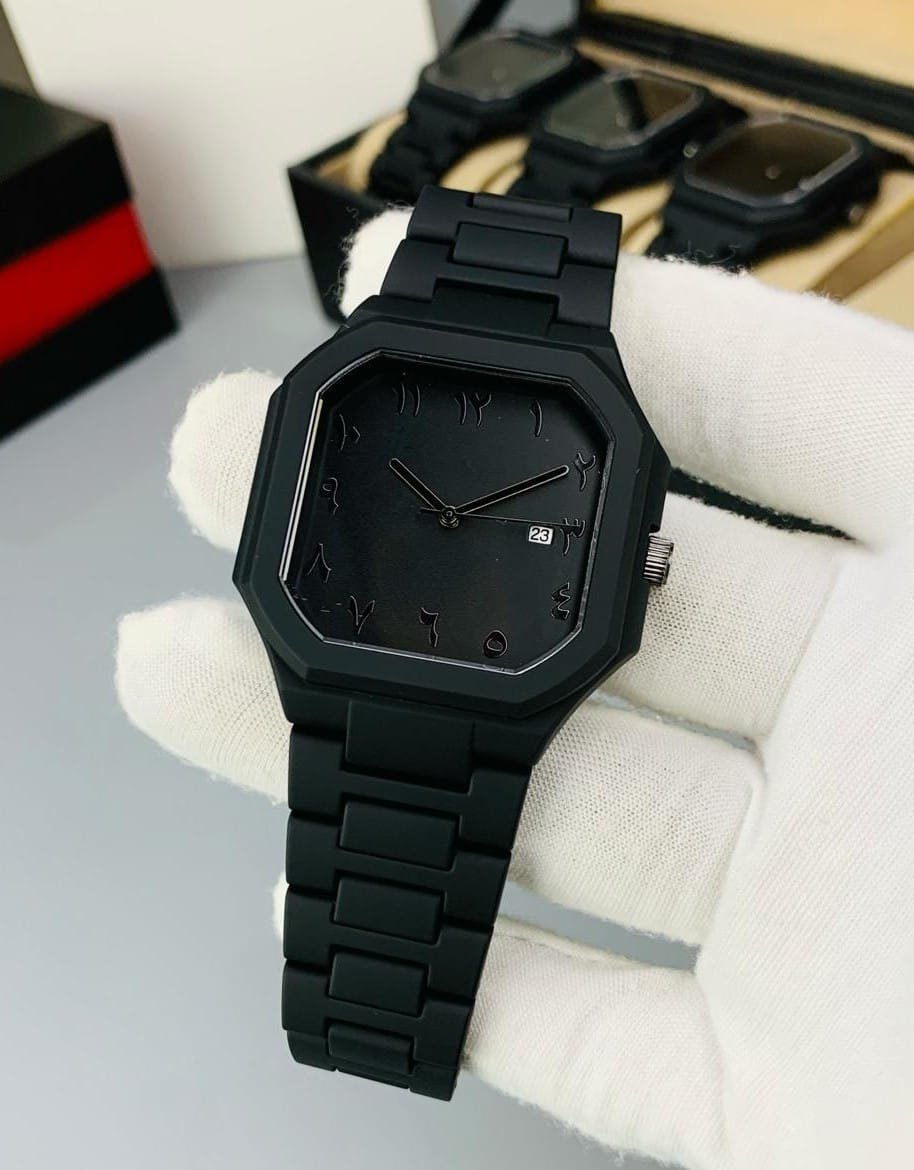 Square shape arabic aura with fiber chain and date just