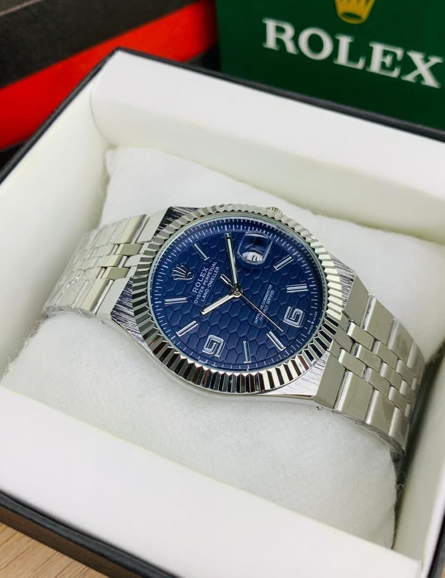 Rolex Land Deweller silver chain and blue dial with date function